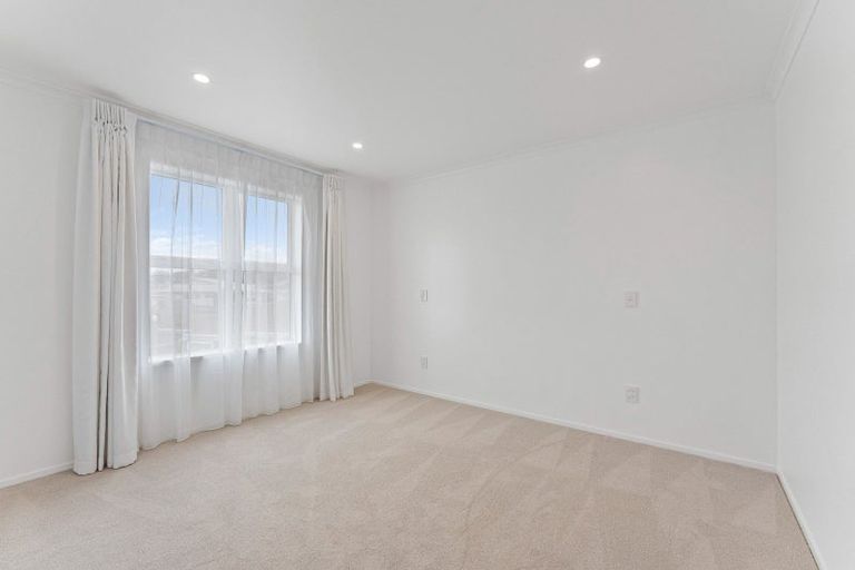 Photo of property in 11 Avon Place, Springvale, Whanganui, 4501