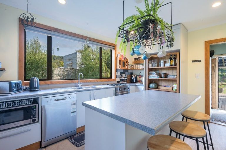 Photo of property in 88 Old Mill Road, Brooklyn, Motueka, 7198