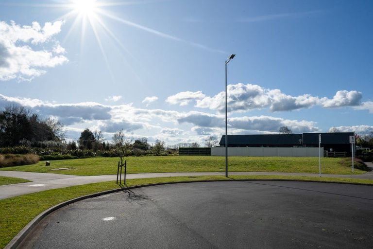 Photo of property in 10 Kotare Grove, Cambridge, 3434