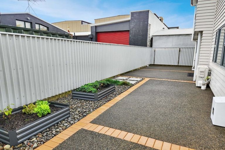 Photo of property in 28 Latimer Way, Petone, Lower Hutt, 5012