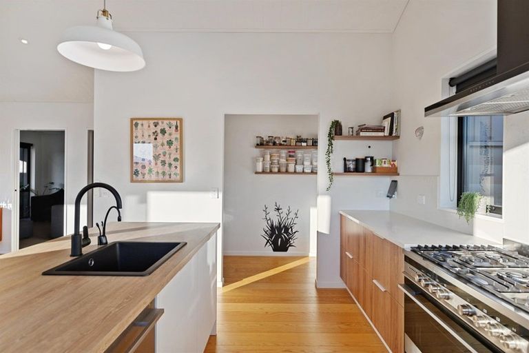 Photo of property in 2 Wanderer Lane, Jacks Point, Queenstown, 9371