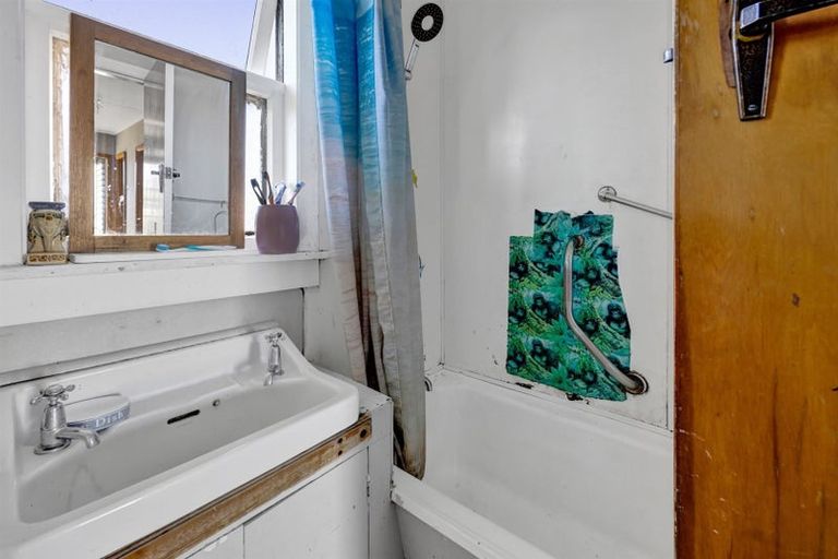 Photo of property in 17 Tuke Street, Normanby, Hawera, 4614