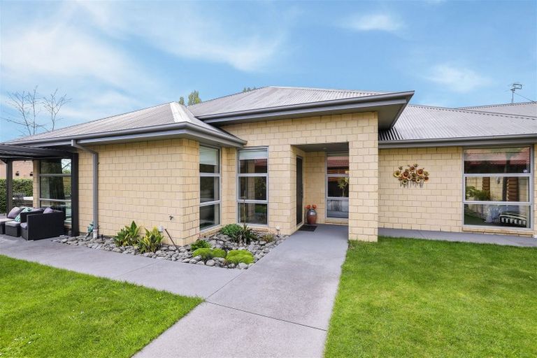 Photo of property in 29 Anglem Way, Northwood, Christchurch, 8051