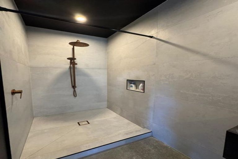 Photo of property in 12a Saint Hill Lane, Havelock North, 4130