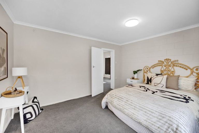 Photo of property in 2 Hamlet Street, Stratford, 4332