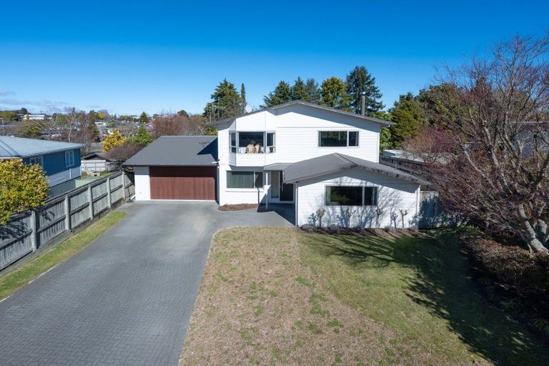 Photo of property in 115 Taupo View Road, Taupo, 3330