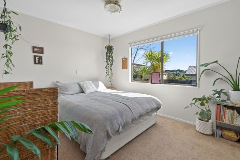 Photo of property in 6a Te Arawa Place, Welcome Bay, Tauranga, 3112