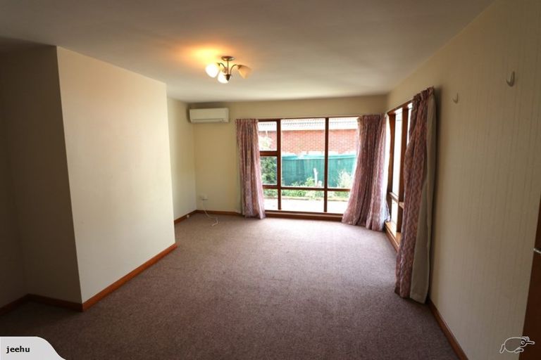 Photo of property in 1 Ballantyne Avenue, Upper Riccarton, Christchurch, 8041