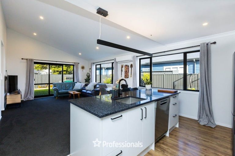 Photo of property in 31 Castletown Street, Wallaceville, Upper Hutt, 5018