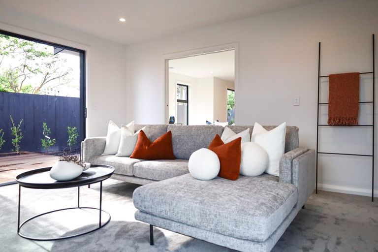 Photo of property in 9 Samuel Place, Terrace End, Palmerston North, 4410