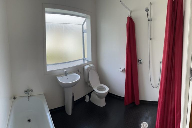 Photo of property in 7 Thompson Grove, Ranui, Porirua, 5024