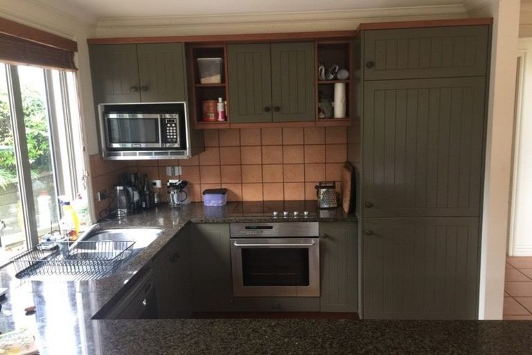 Photo of property in 2 Annagary Rise, Dannemora, Auckland, 2016