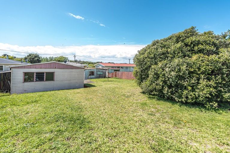 Photo of property in 44 Titoki Street, Castlecliff, Whanganui, 4501