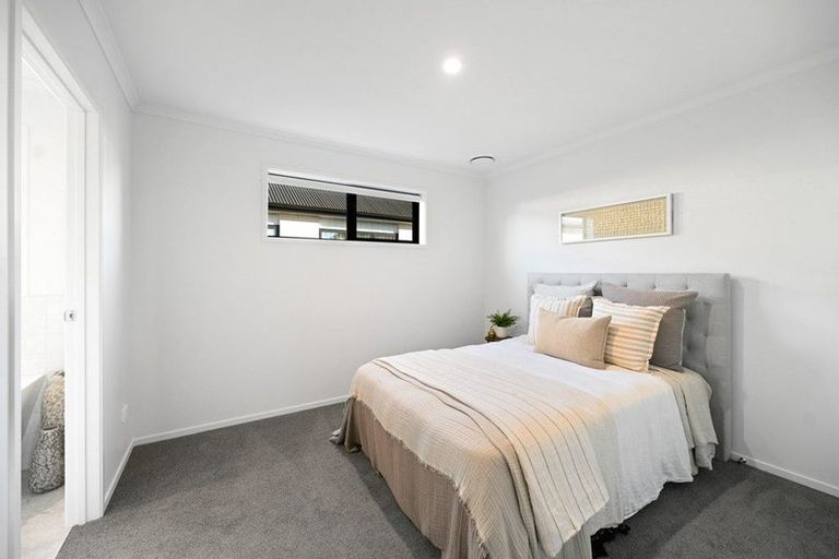 Photo of property in 9 Rose Leigh Drive, Cambridge, 3434