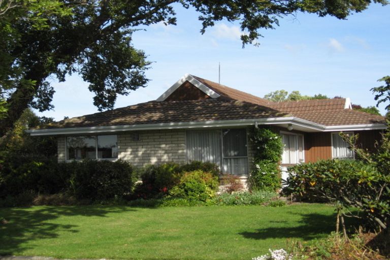 Photo of property in 15 Camrose Place, Ilam, Christchurch, 8041