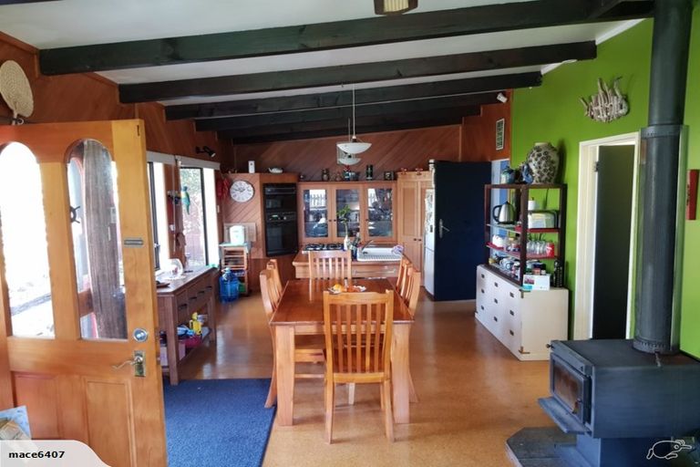 Photo of property in 3 Cordyline Road, Port Waikato, Tuakau, 2695