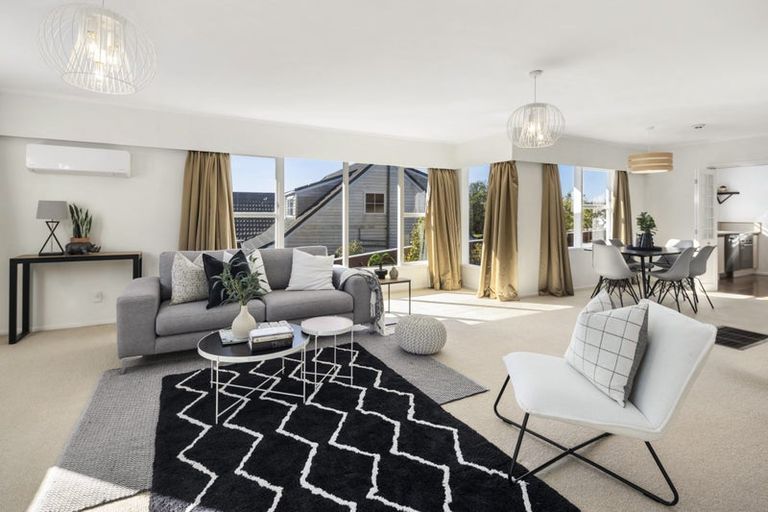 Photo of property in 1 Cranwell Street, Churton Park, Wellington, 6037