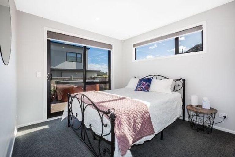 Photo of property in 29a Waitaria Terrace, Aotea, Porirua, 5024