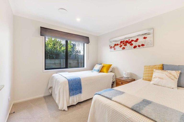 Photo of property in 12 Rehua Place, Waiwhakaiho, New Plymouth, 4312