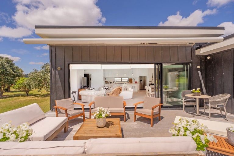 Photo of property in 111 Benjamin Place, Matarangi, Whitianga, 3592