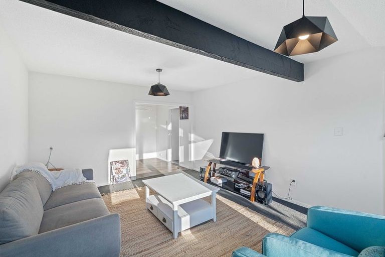 Photo of property in 2/321 Wairakei Road, Burnside, Christchurch, 8053