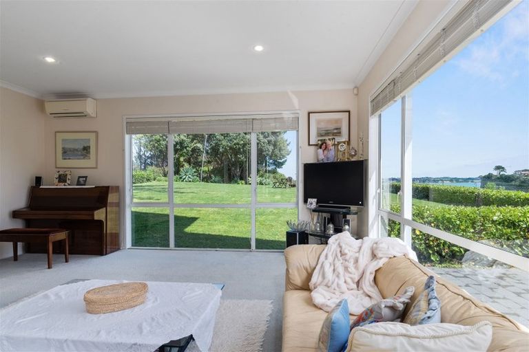 Photo of property in 4 East Point, Manly, Whangaparaoa, 0930