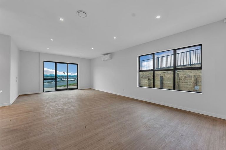 Photo of property in 15 Piedmonte Avenue, Pokeno, 2402