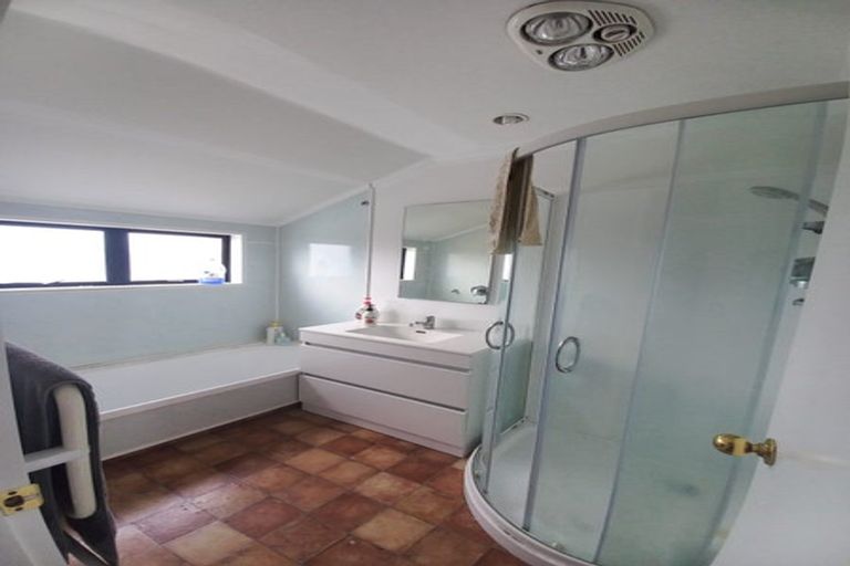 Photo of property in 11 Gladstone Grove, Richmond Heights, Taupo, 3330