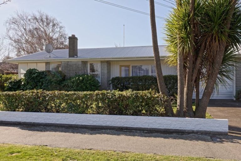 Photo of property in 2/20 Arlington Street, Burnside, Christchurch, 8053