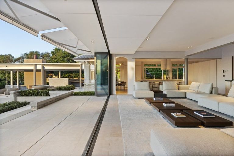 Photo of property in 27 Marine Parade, Herne Bay, Auckland, 1011