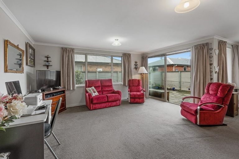 Photo of property in 1a Dryden Street, Mosgiel, 9024