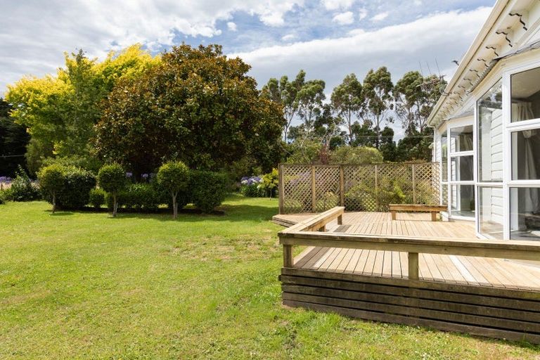 Photo of property in 21 Bevan Street, Woodville, 4920