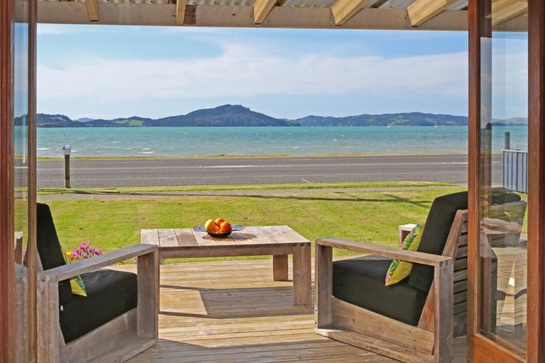 Photo of property in 1553 Clevedon Kawakawa Road, Kawakawa Bay, Papakura, 2585