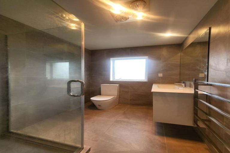 Photo of property in 2 Nohoanga Road, Karaka, Papakura, 2113