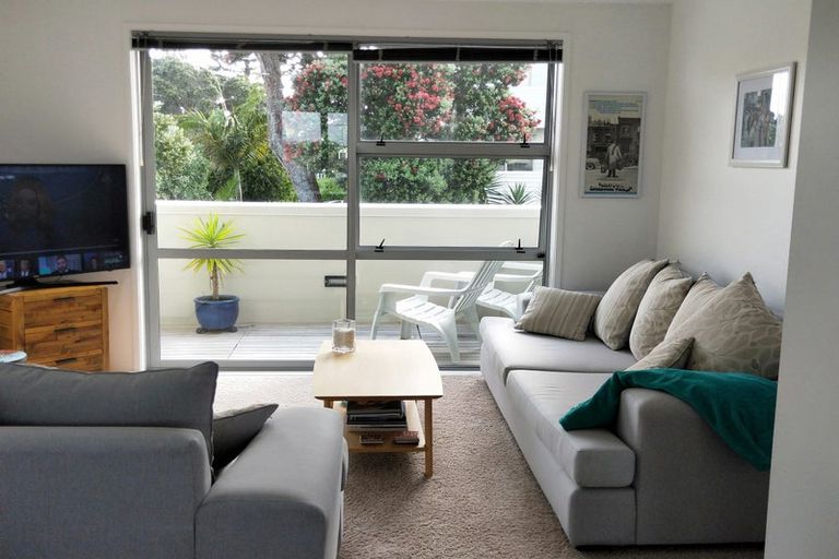 Photo of property in 19/3 Riverside Road, Orewa, 0931