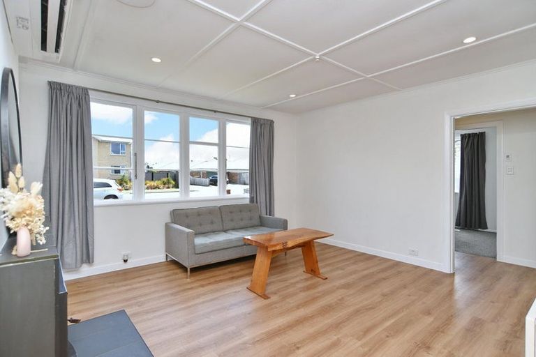 Photo of property in 4 Lindon Street, Rangiora, 7400