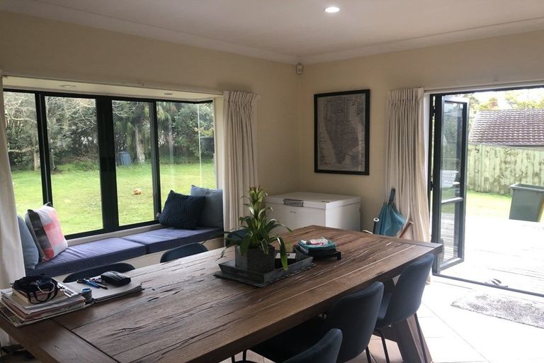 Photo of property in 42 Parkhill Road, Mellons Bay, Auckland, 2014