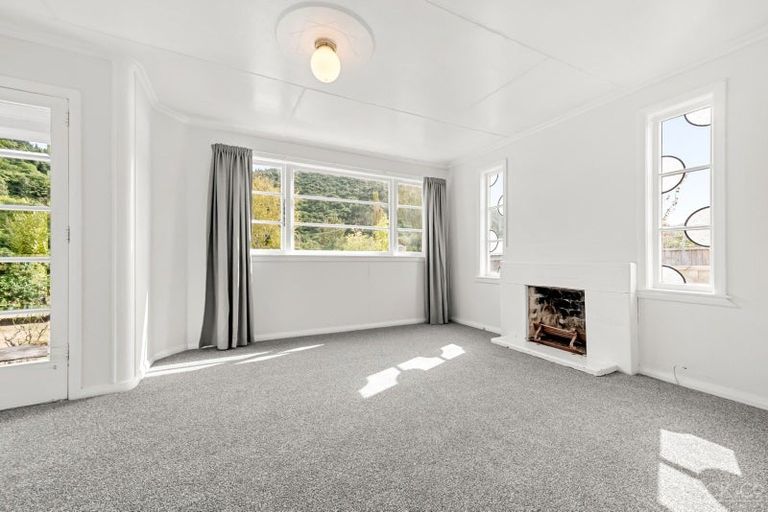 Photo of property in 11 Black Beech Street, Birchville, Upper Hutt, 5018