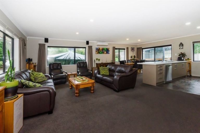 Photo of property in 126b Matatua Road, Raumati Beach, Paraparaumu, 5032