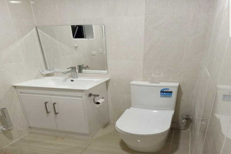 Photo of property in 232 Botany Road, Golflands, Auckland, 2013