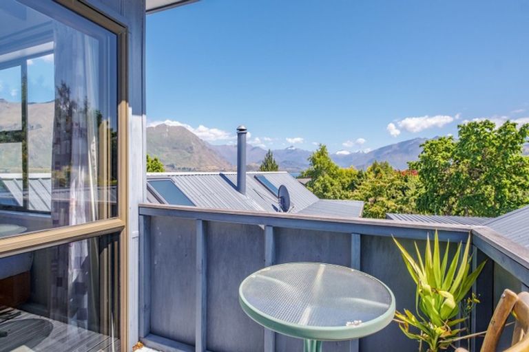 Photo of property in 12 Mulberry Lane, Wanaka, 9305