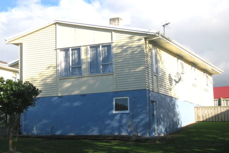 Photo of property in 7 Bellona Place, Cannons Creek, Porirua, 5024