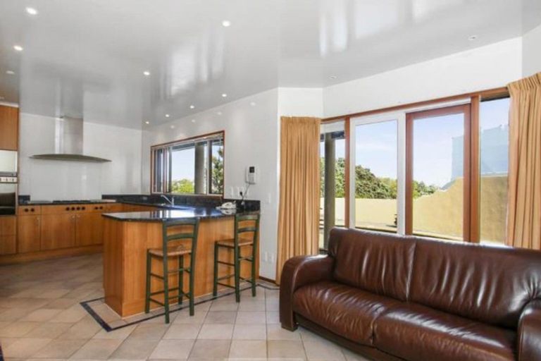 Photo of property in 96 Paritai Drive, Orakei, Auckland, 1071