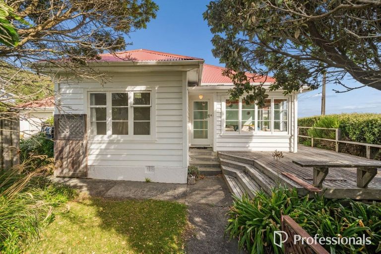 Photo of property in 31 Konini Street, Eastbourne, Lower Hutt, 5013