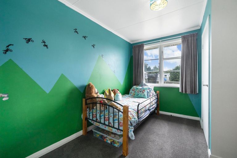 Photo of property in 10 Okoroire Street, Tirau, 3410