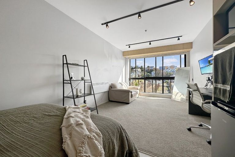 Photo of property in Vedado Apartments, 302/41 Hopper Street, Mount Cook, Wellington, 6011
