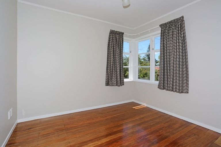 Photo of property in 6 Freyberg Crescent, Pukekohe, 2120
