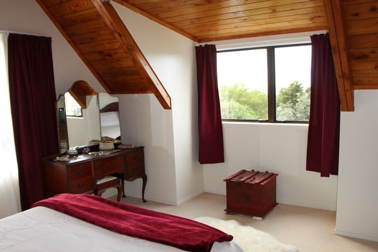 Photo of property in 75 Stratford Drive, Cable Bay, 0420