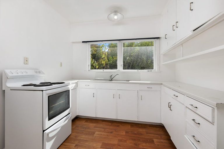Photo of property in 2 Beswick Place, Birkdale, Auckland, 0626