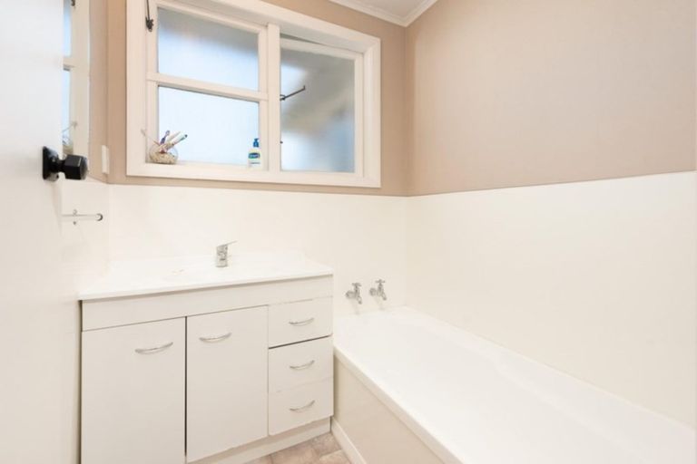 Photo of property in 25b Pine Avenue, Otumoetai, Tauranga, 3110